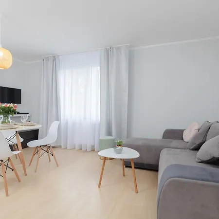 Nautilus Sauna & - Promenade By Renters Apartment *